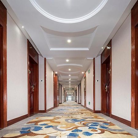 Vienna Hotel Shenzhen Pingshan Shenshan Road Zewnętrze zdjęcie